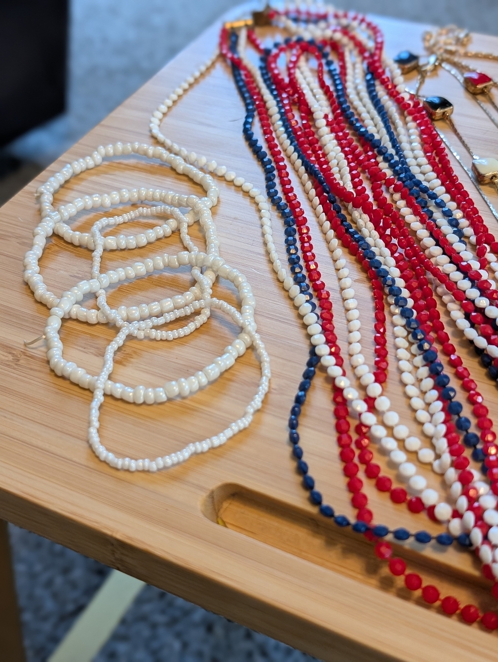 Vintage Red White And Blue Costume Jewelry Lot - Picture 6 of 8